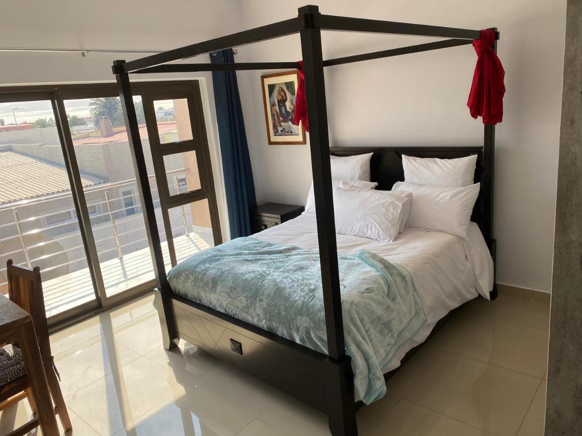 Mukulela Bed and Breakfast Walvis Bay Exteriör bild