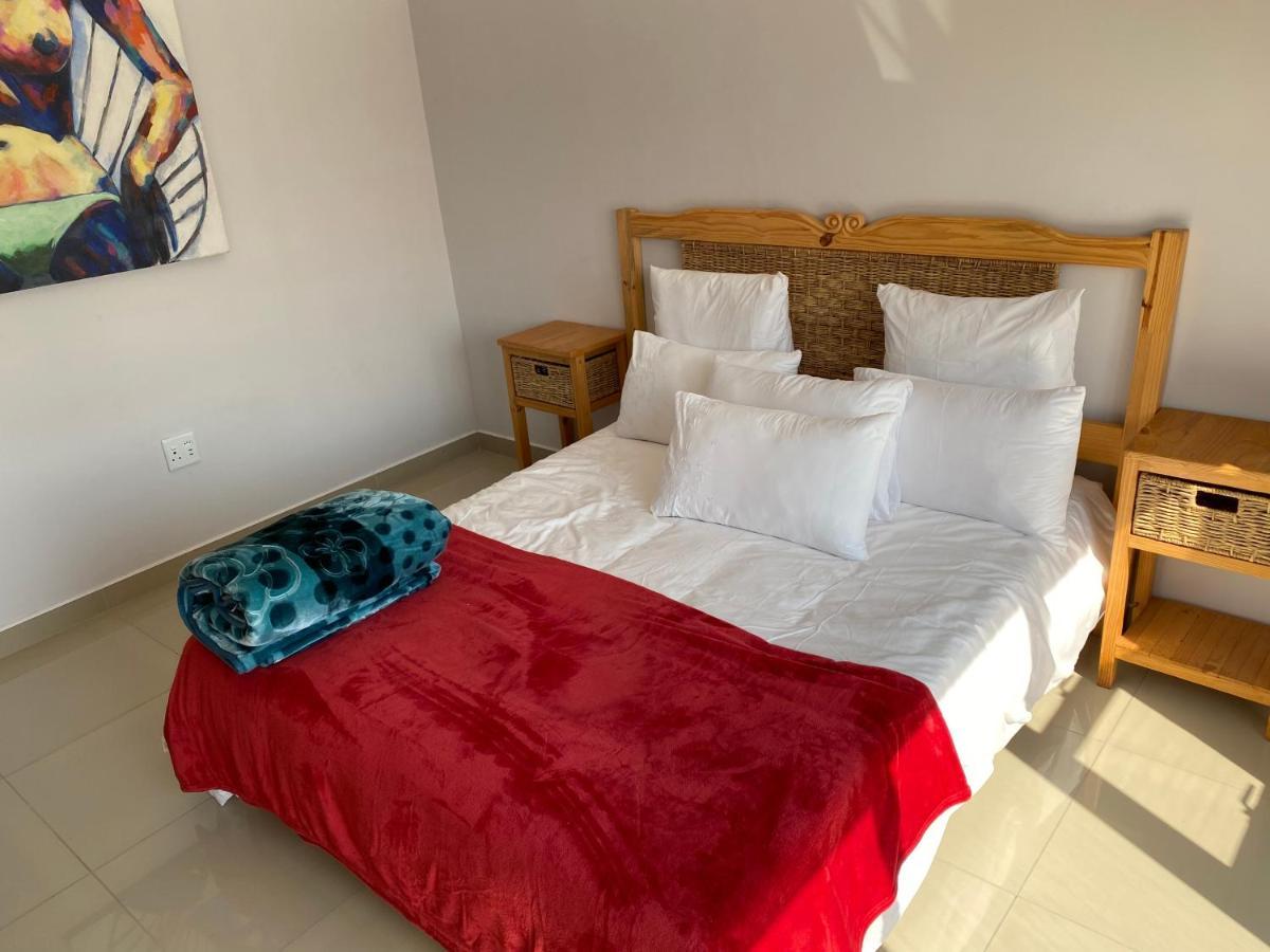 Mukulela Bed and Breakfast Walvis Bay Exteriör bild